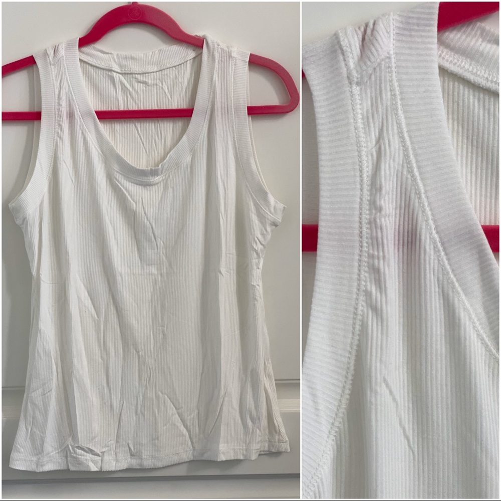 White Tank: Sz: S/M
